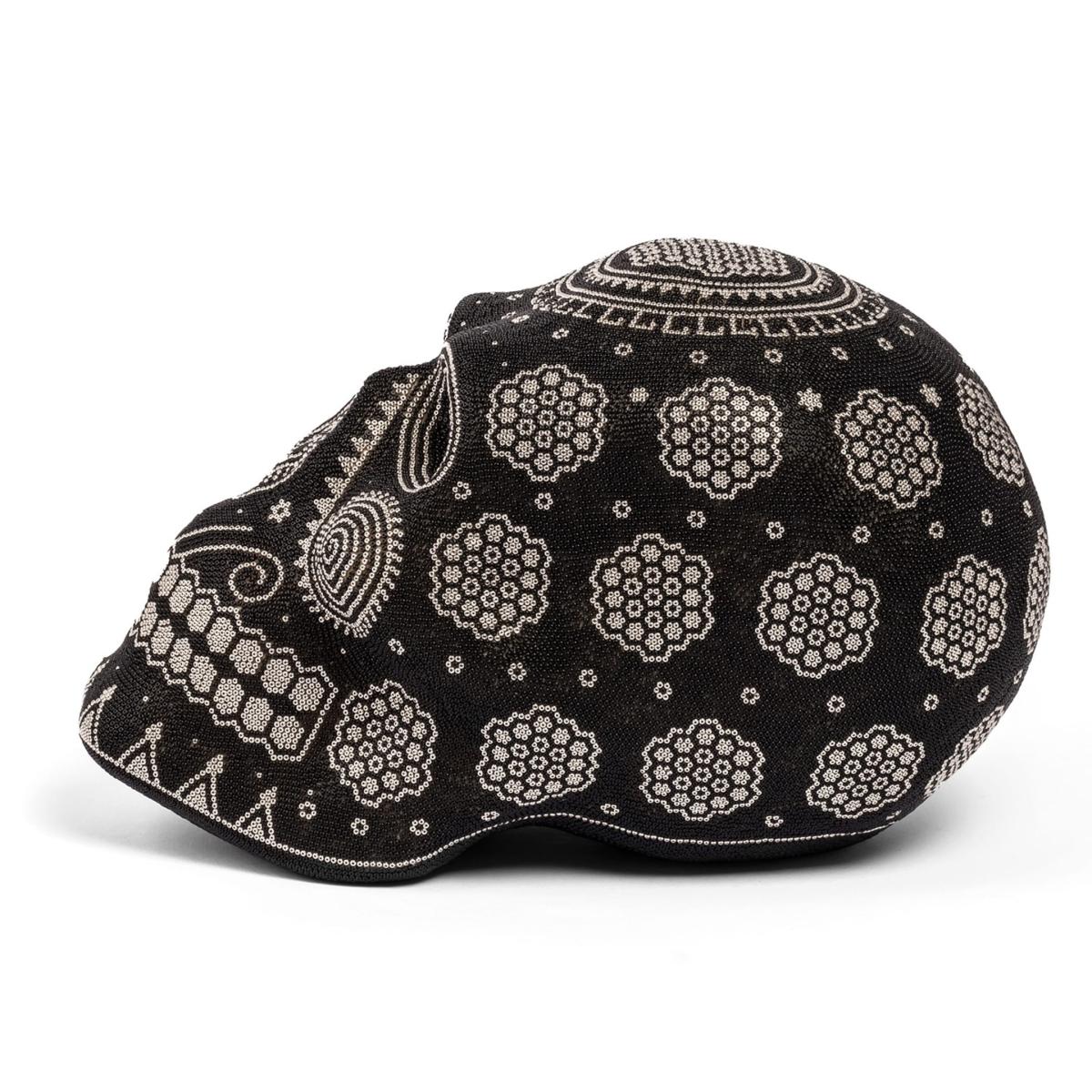 Skull Statue Decor - Black/Platinum One Size Kuu – image 3
