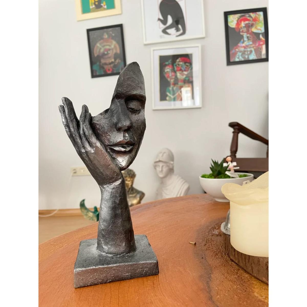Black Mask Design Sculpture Artchi – image 3