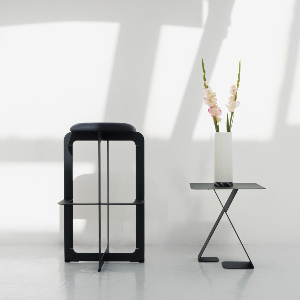 Anthracite Space Barstool XL – image 2