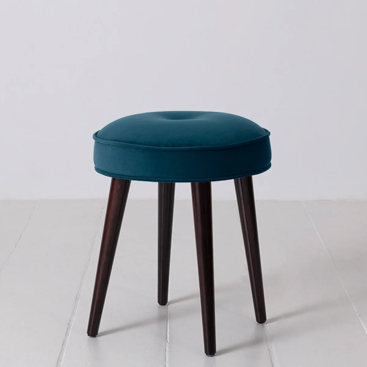 Swyft Model 00 Velvet Stool – image 4