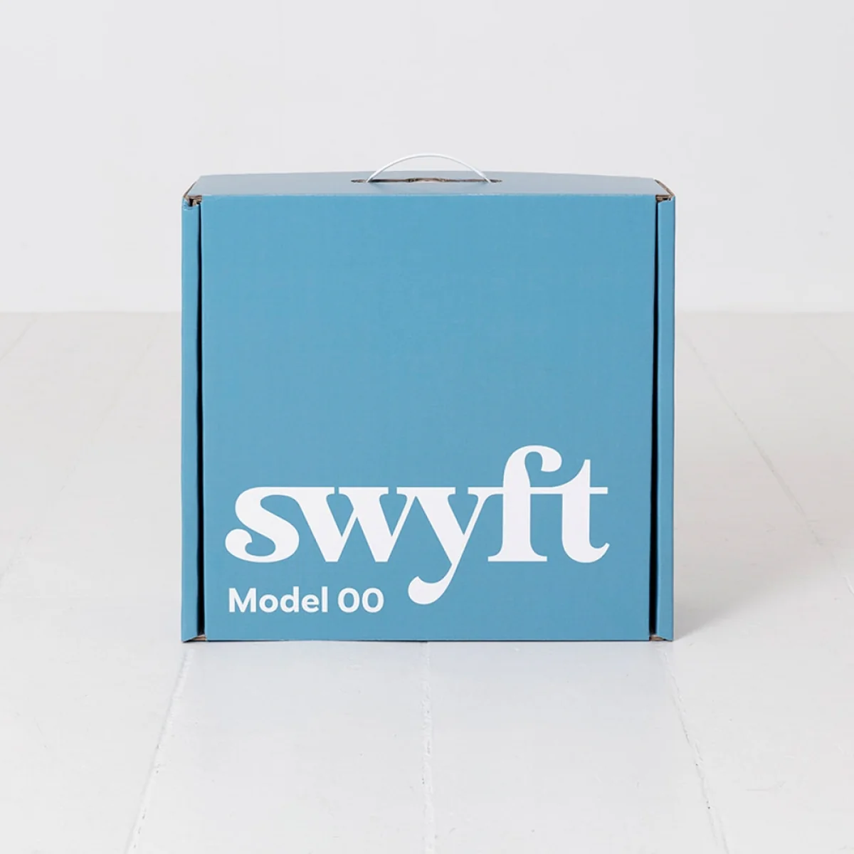 Swyft Model 00 Linen Stool - Shadow – image 7