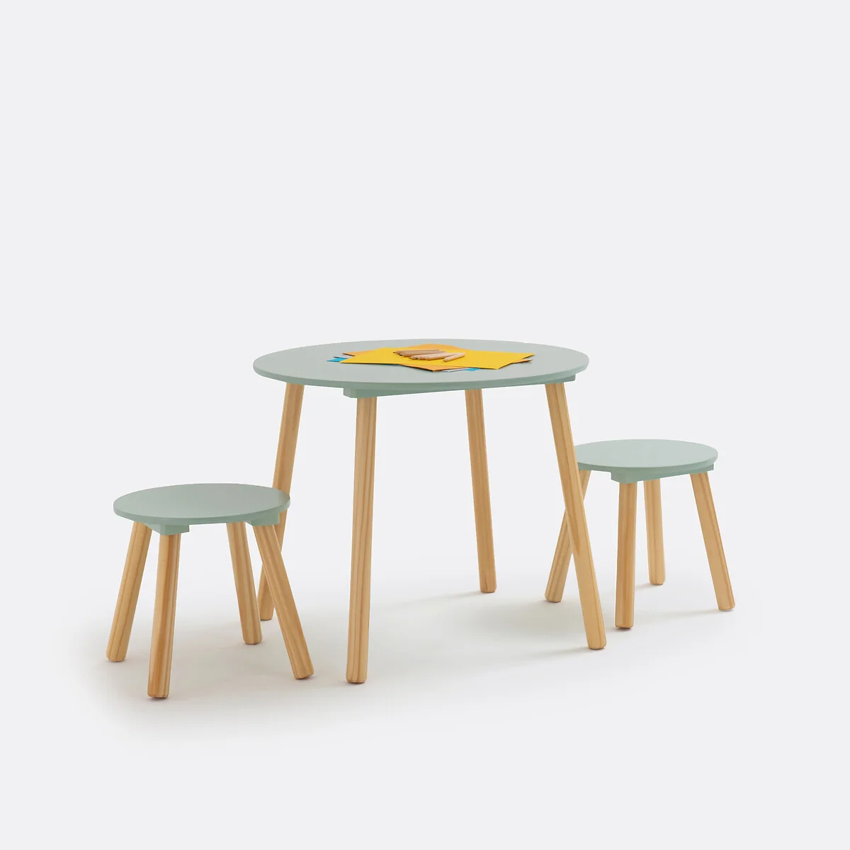 Jimi Child's Table & 2 Stools – image 2