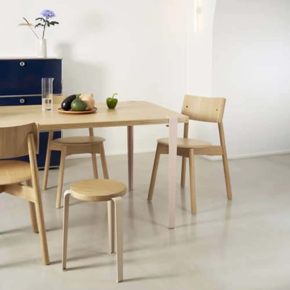 Lou by Heju Stackable stool metal beige / H 45 cm - Eco-certified Oak - TIPTOE – image 5