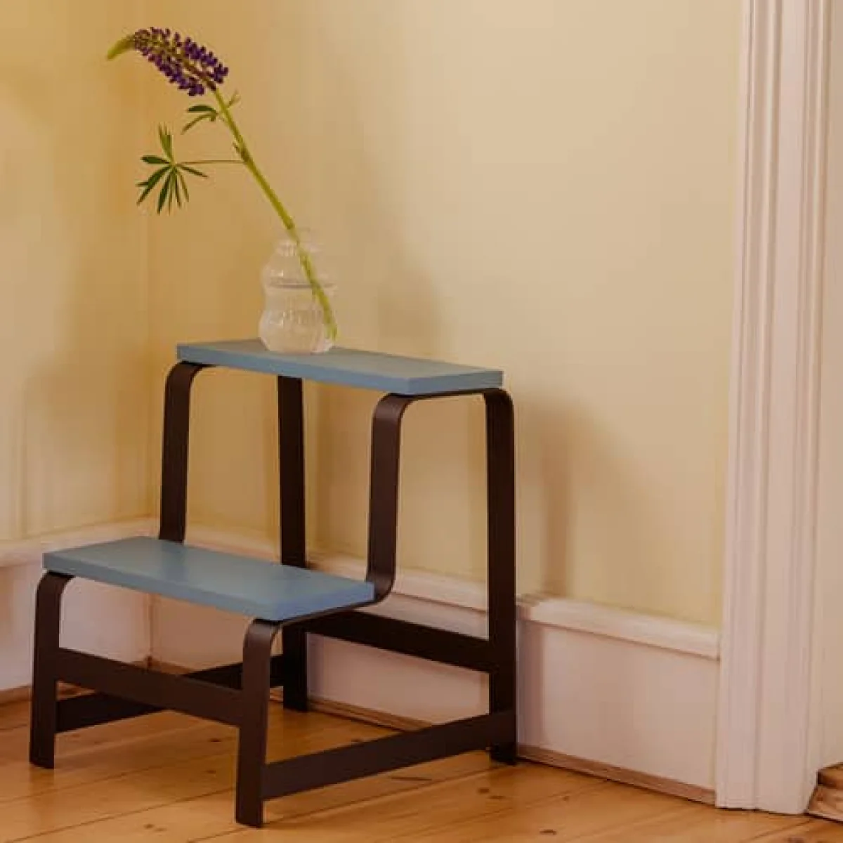 Step Moveable step wood blue - HÜBSCH – image 5