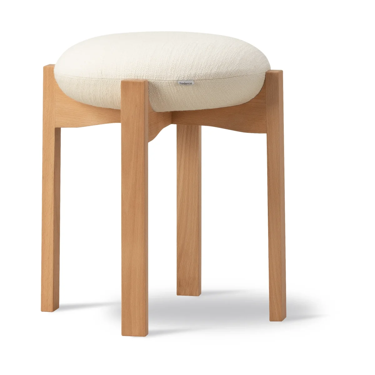 Fredericia Furniture Pioneer low stool Odino NE22 off white-oiled beech – image 2