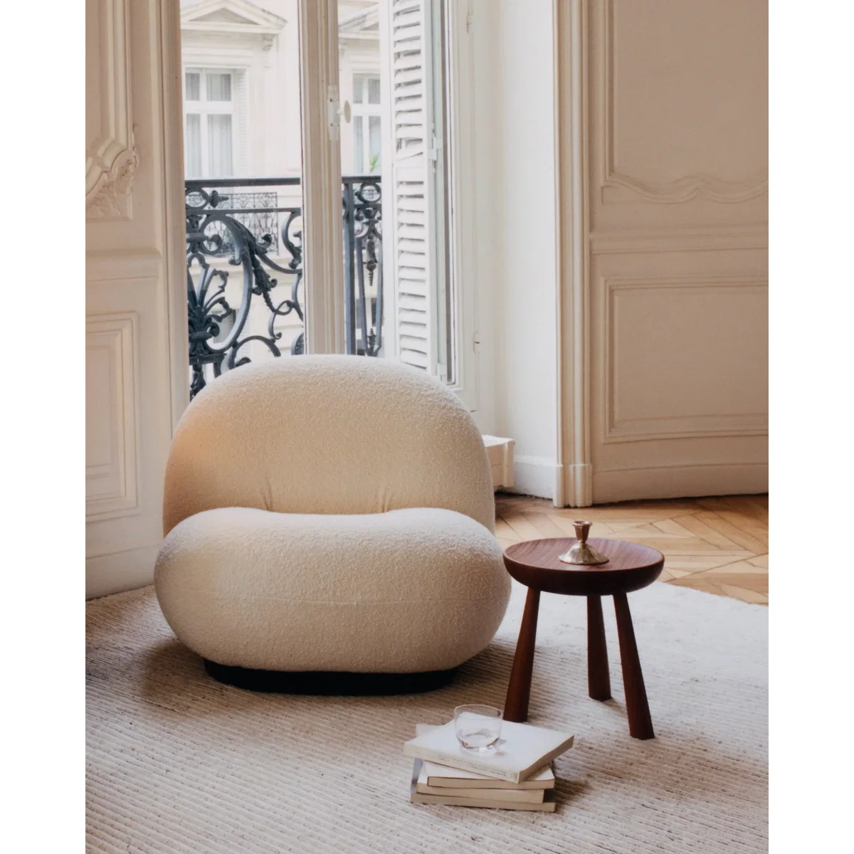 GUBI Totto stool Lacquered sapele Ø31x32.6 cm – image 3