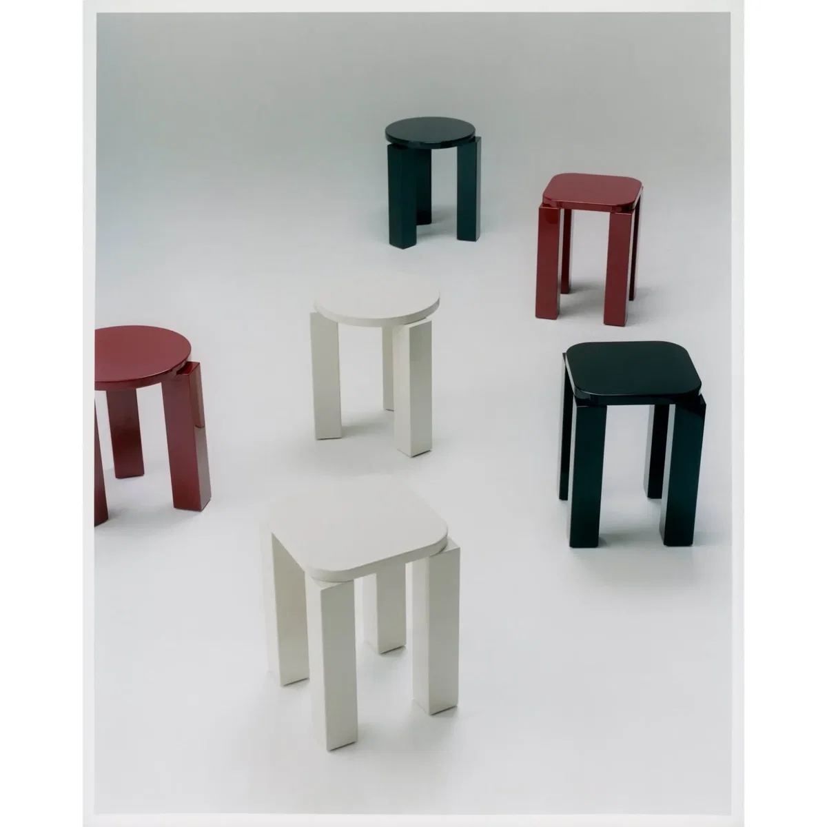 New Works Atlas stool Espresso – image 4