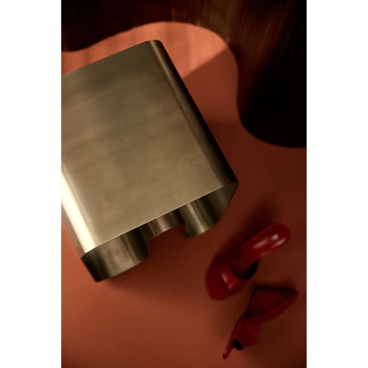 AYTM Curva solid stool Silver 32x32x43.2 cm – image 2