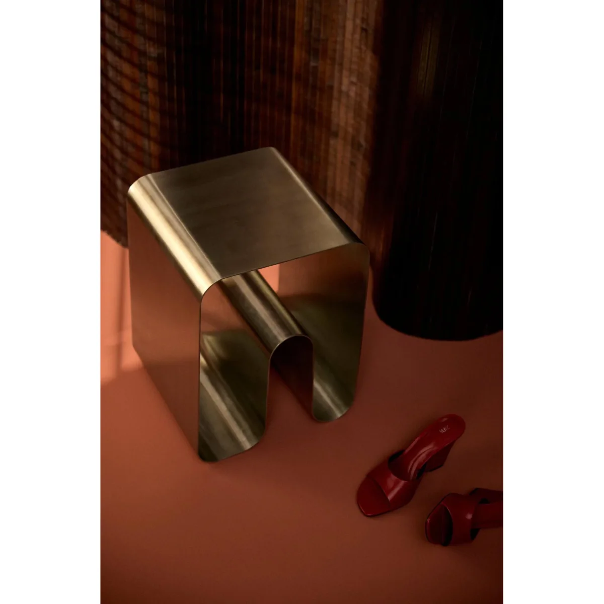 AYTM Curva solid stool Silver 32x32x43.2 cm – image 4