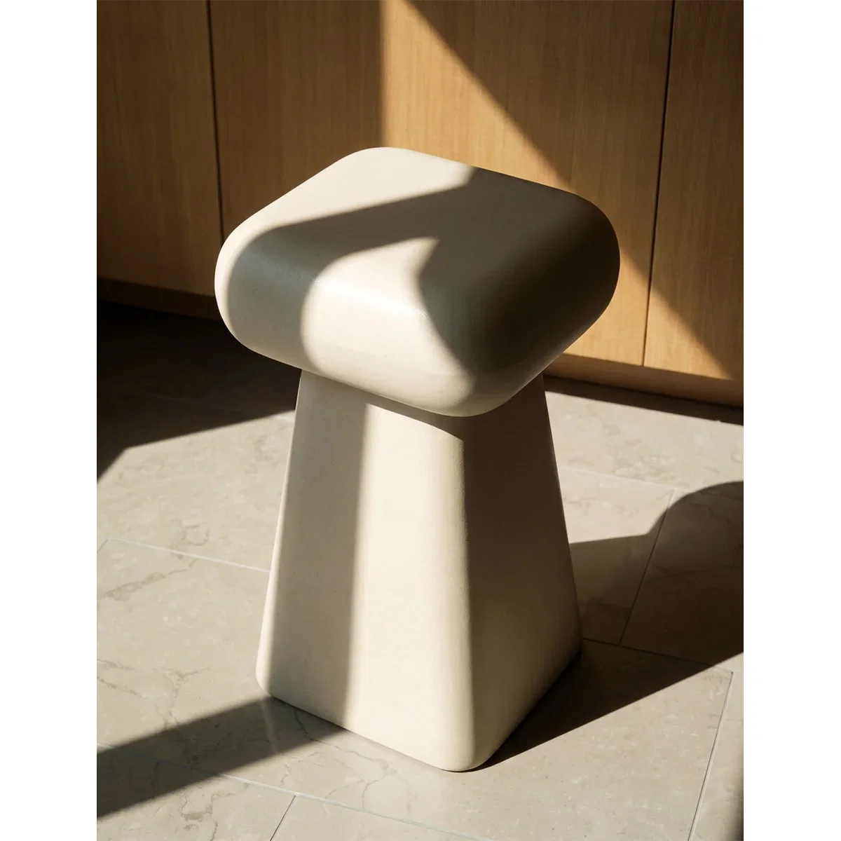 Elipsis Stool in Vanilla – image 2