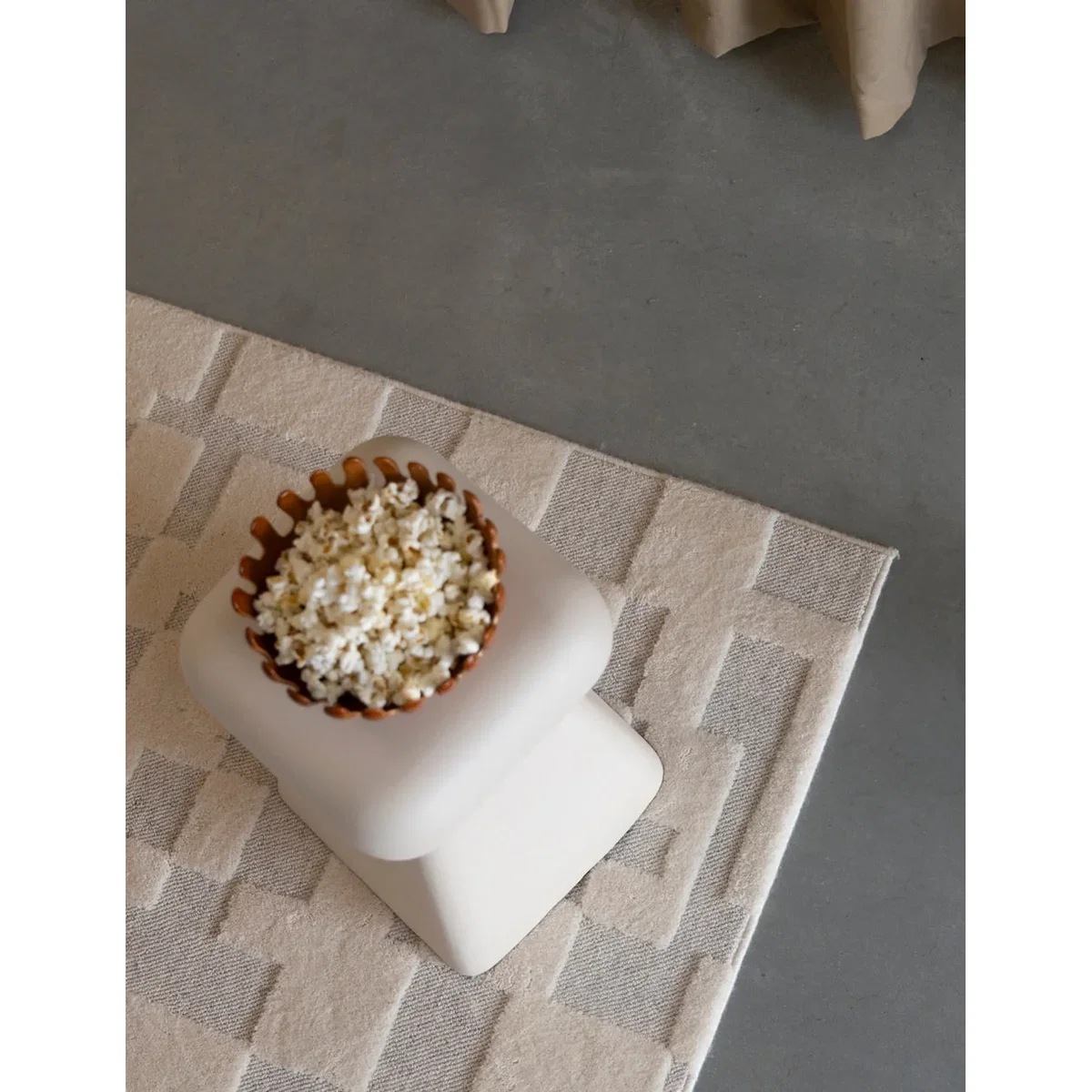 Elipsis Stool in Vanilla – image 3