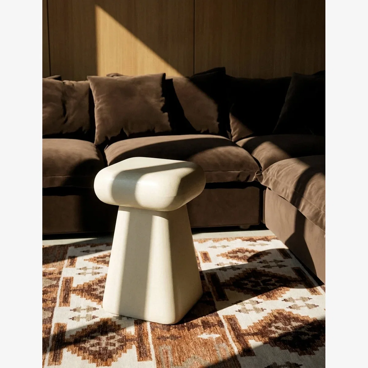 Elipsis Stool in Vanilla – image 1