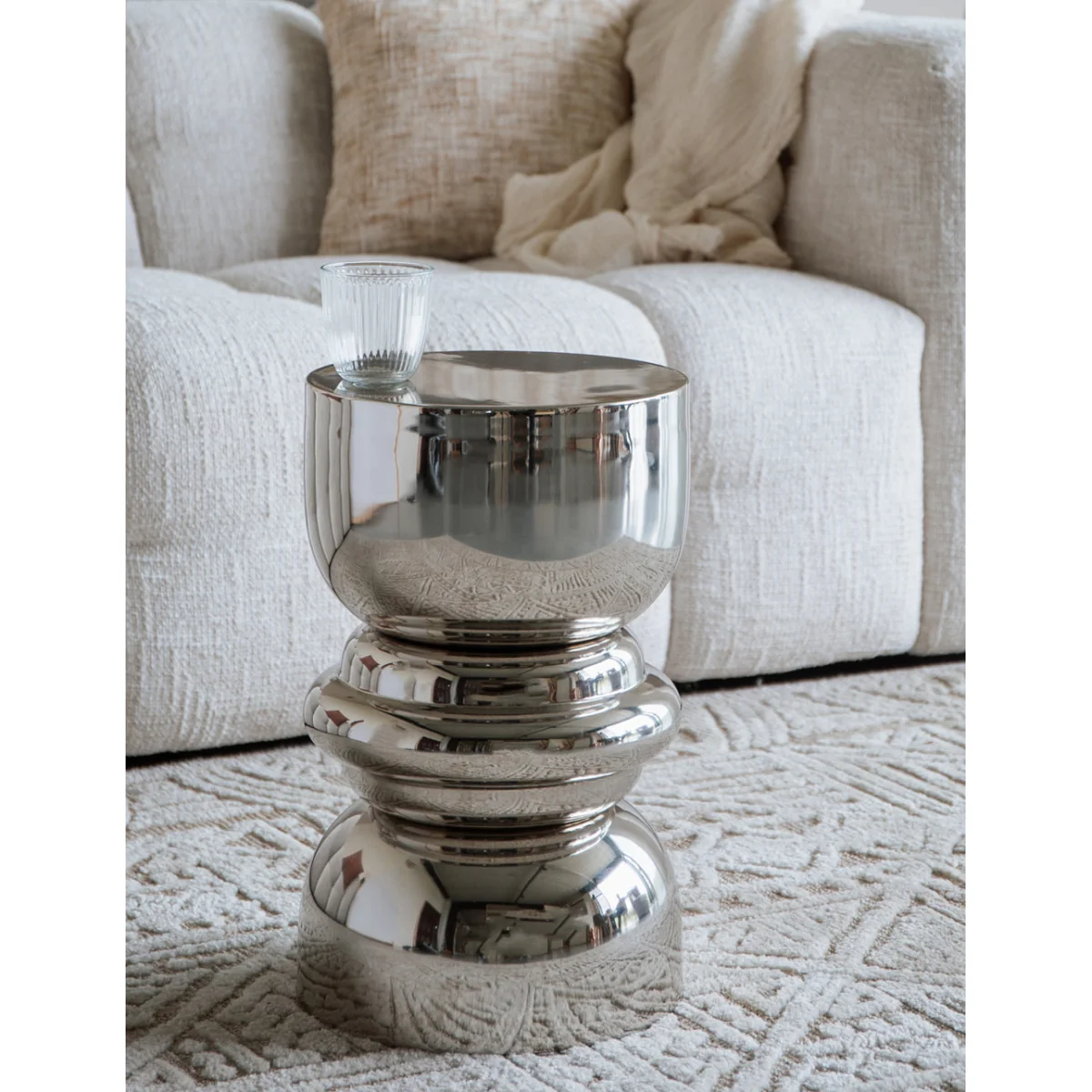 Echo Stool – image 3