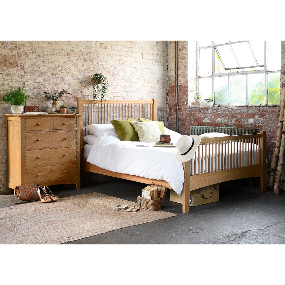 Milton Oak 4ft 6" Double Bed – image 3