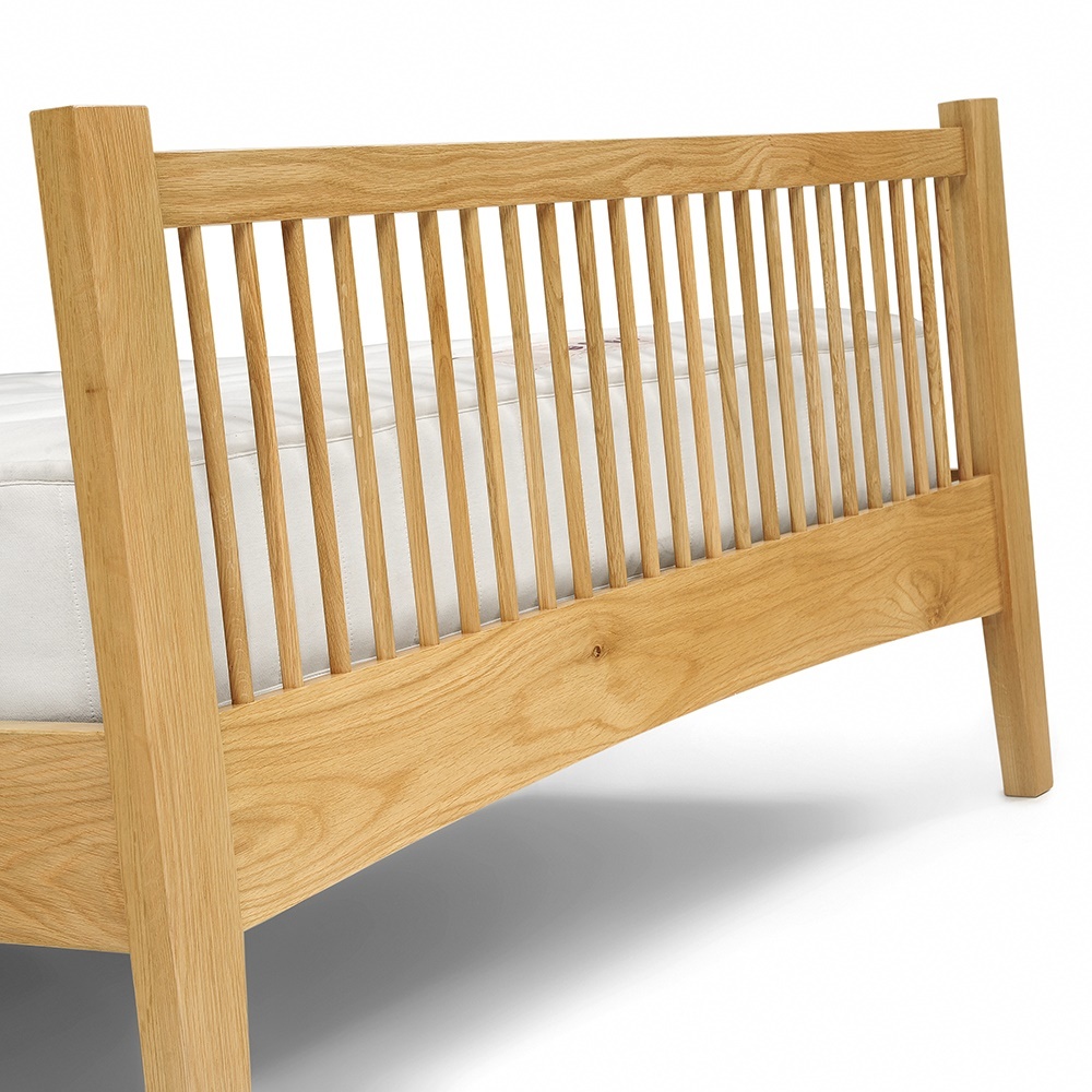 Milton Oak 4ft 6" Double Bed – image 8