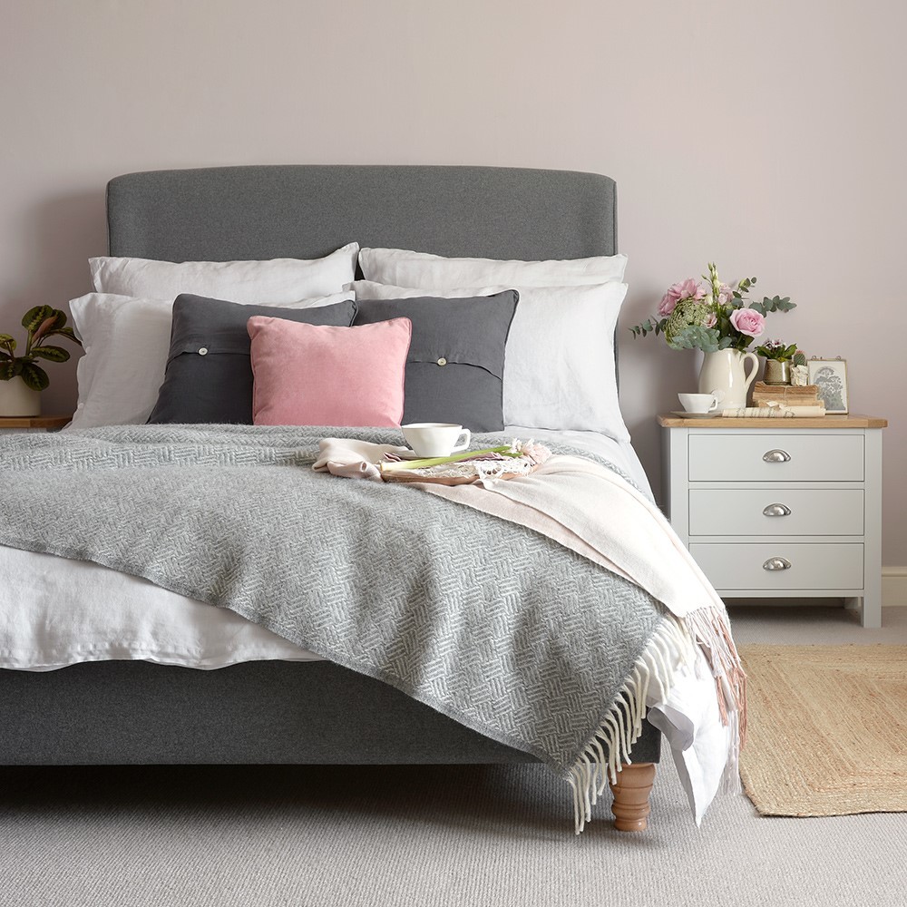 Laurie Upholstered 5ft Kingsize Bed - Charcoal – image 3