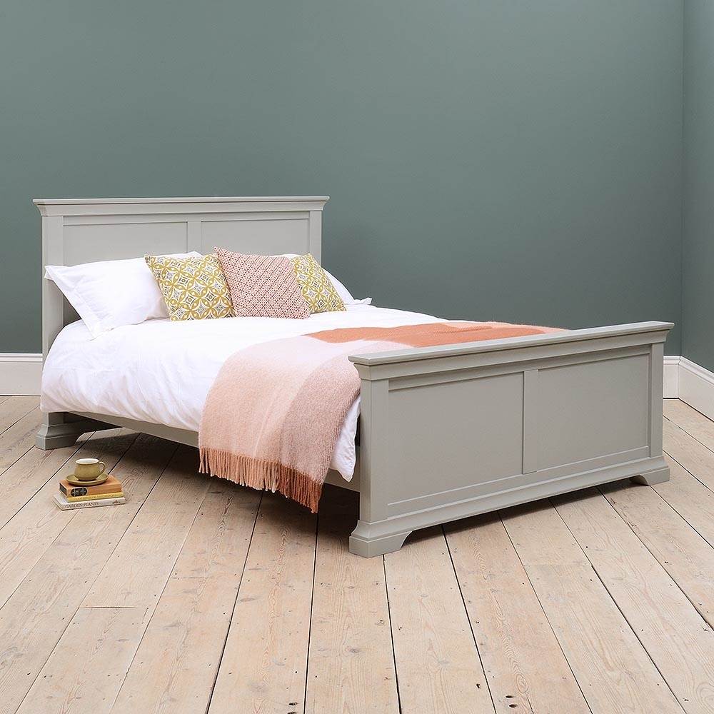 Chambery Grey Painted 4ft 6" Double Bed – image 3