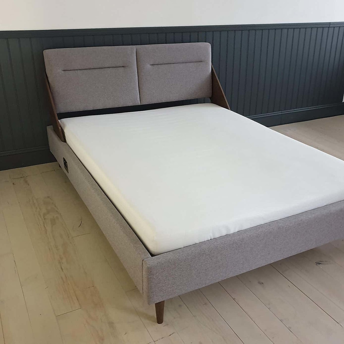Reclina Smart Bed Frame Grey – image 4