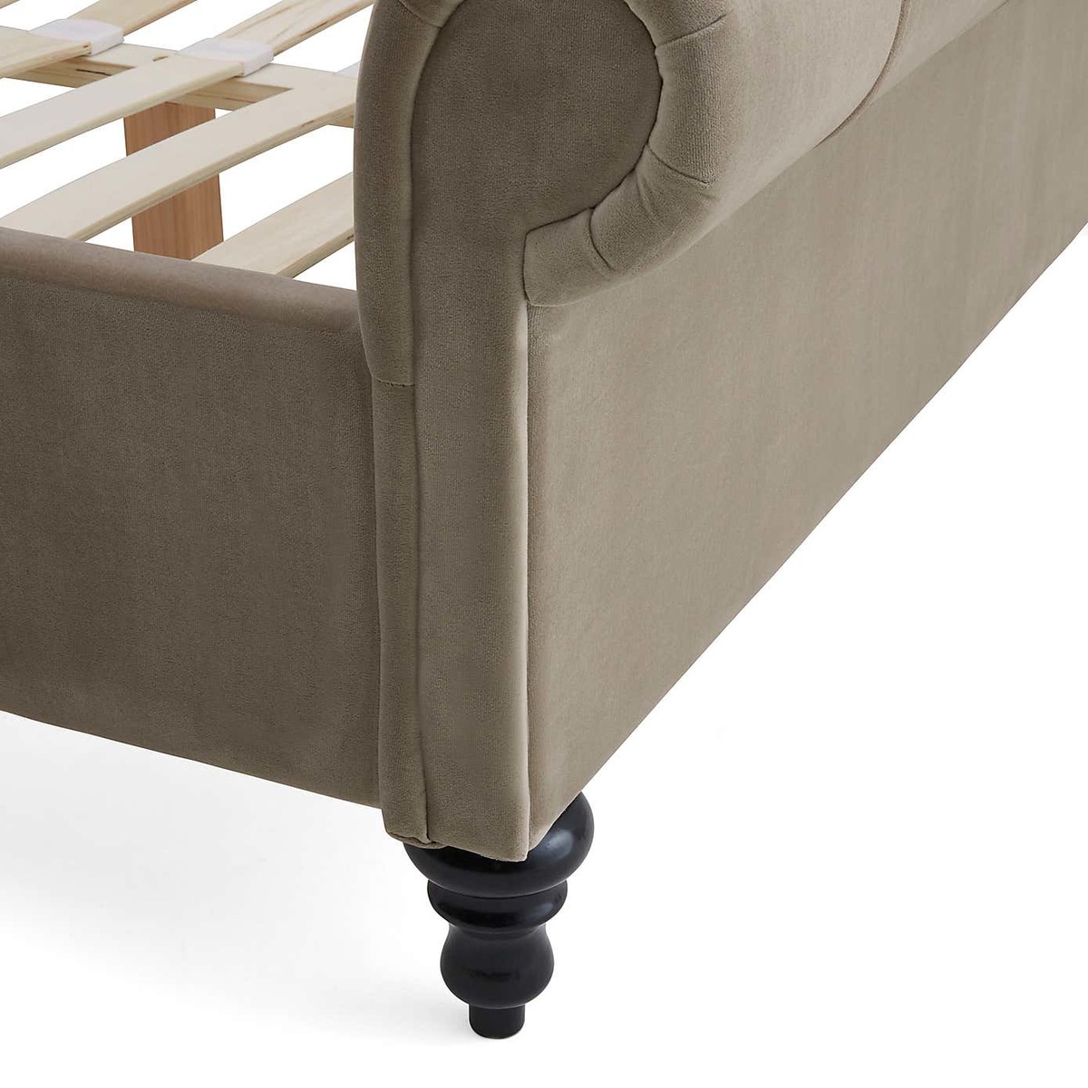 Classic Pleated Bed - Taupe Taupe (Cream) – image 7