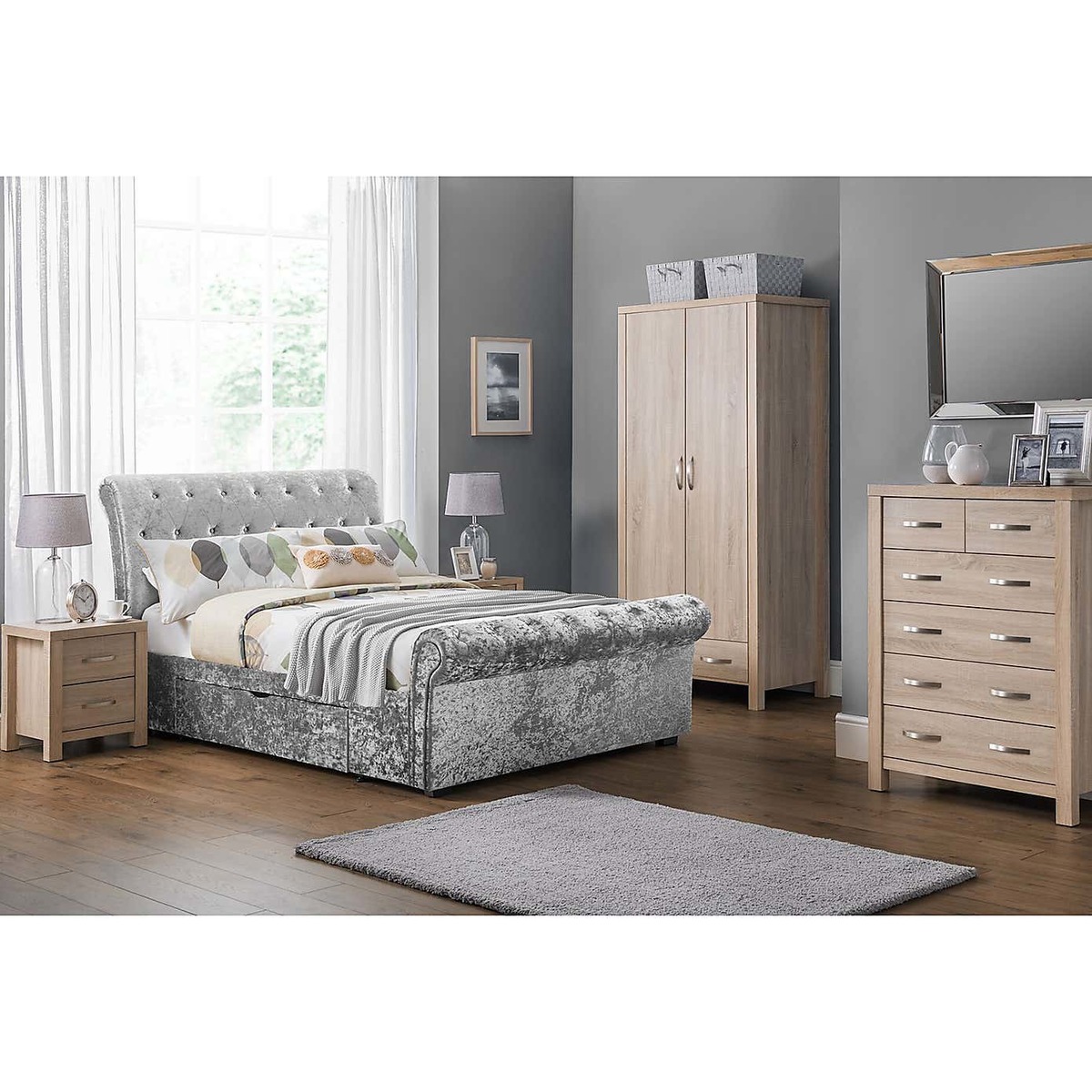 Verona Velvet Bed Frame Silver – image 2