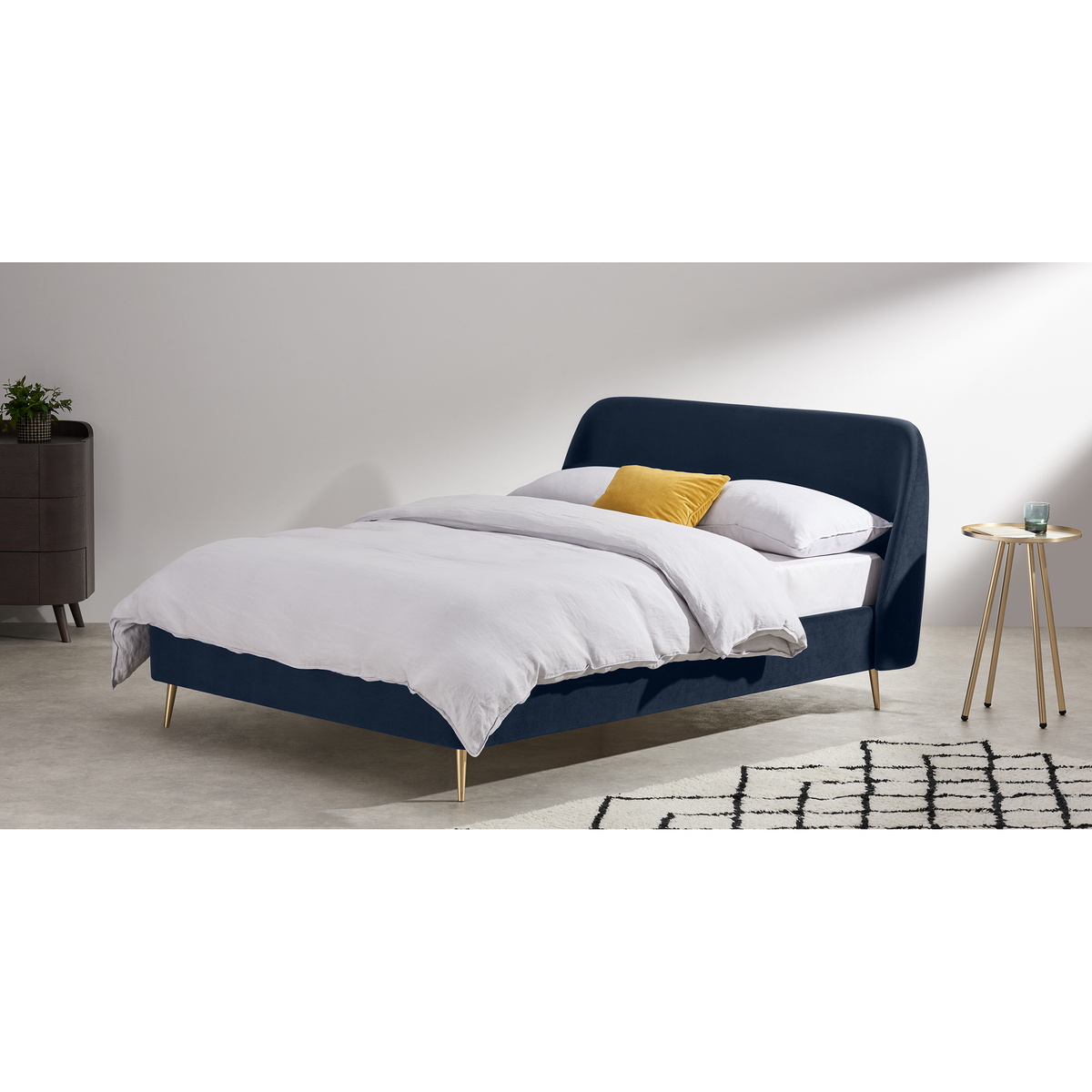 Trudy Double Bed, Royal Blue Velvet & Brass Legs – image 3