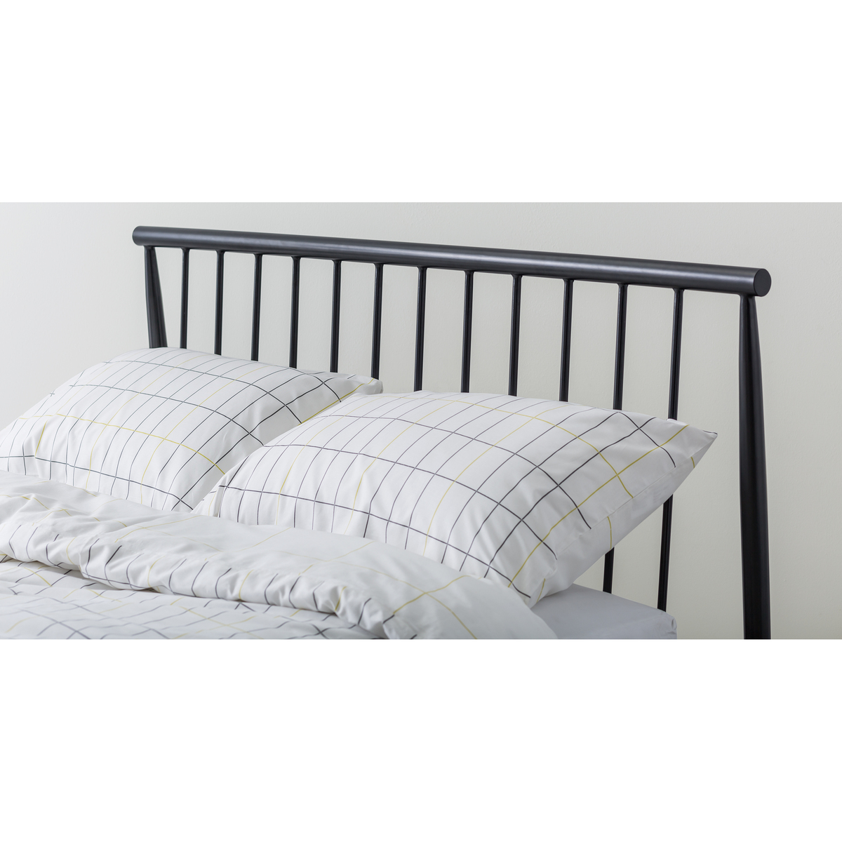 Made Essentials Penn Super Kingsize bed, Black – image 5