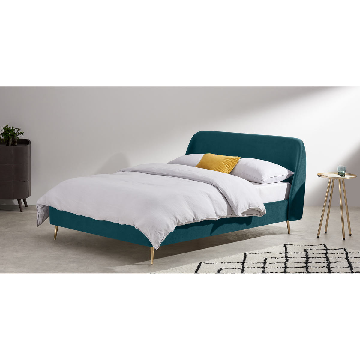 Trudy King Size Bed, Seafoam Blue Velvet & Brass Legs – image 3