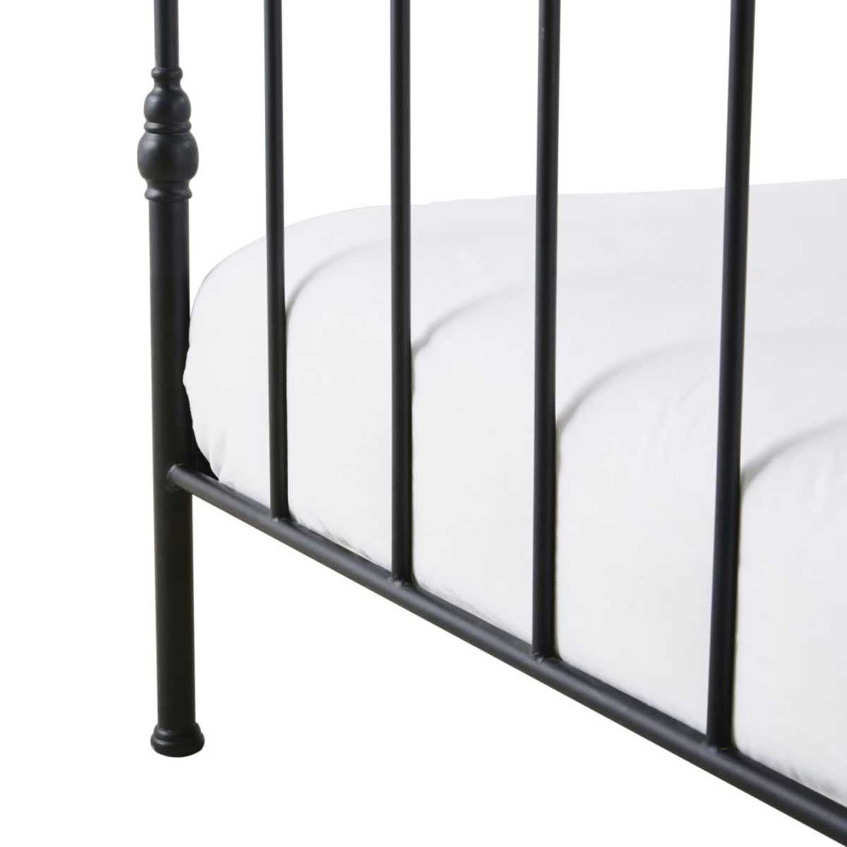 ESMERALDA - Black Metal Bar Bed 160x200 – image 3