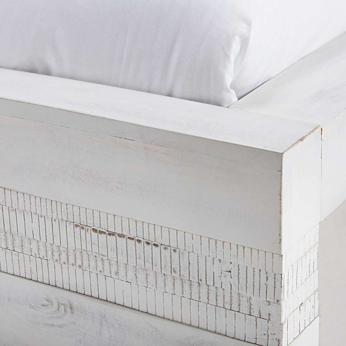 JAVA - Antique White Solid Mango Wood Bed 180 x 200 – image 4