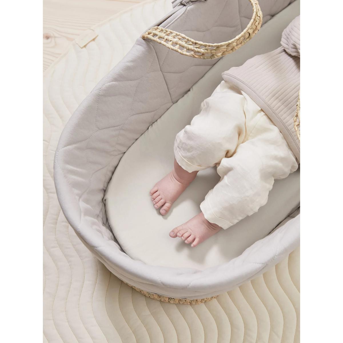 Bedfolk Moses Basket Fitted Sheet – image 2