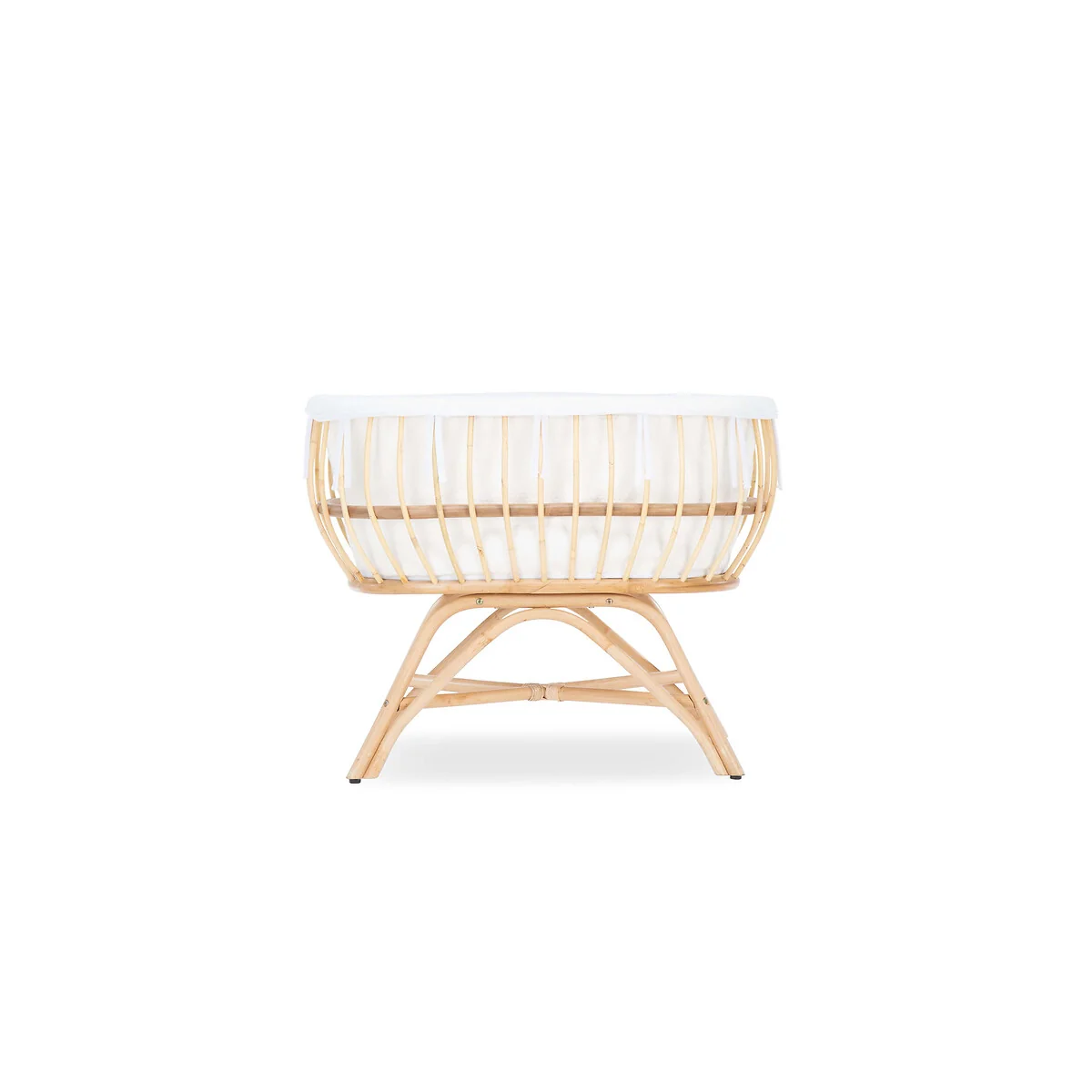 Aria Rattan Crib – image 3