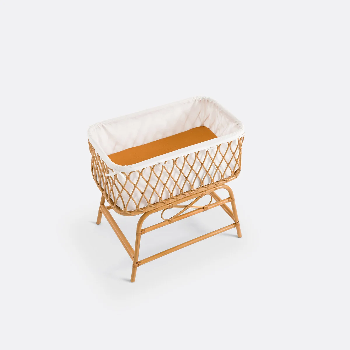 Lorene Rattan Bassinet – image 4