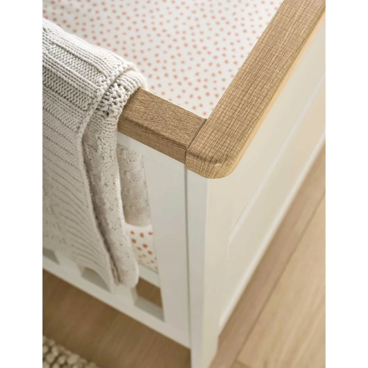 Mamas & Papas Wedmore Cot Bed - White Oak White Mix – image 4