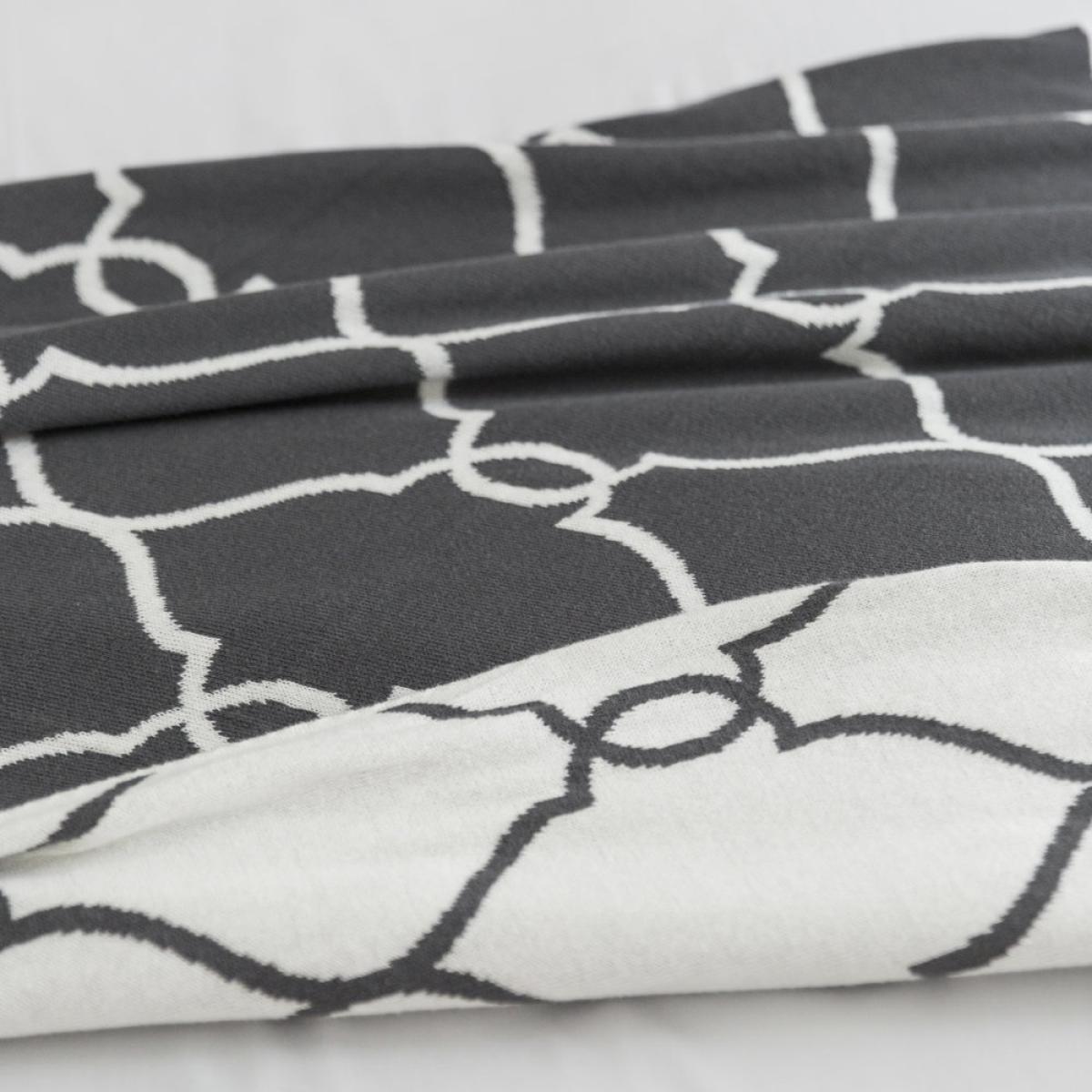 Luxe - Diamond Print Throw - 130x170cm - Grey – image 8