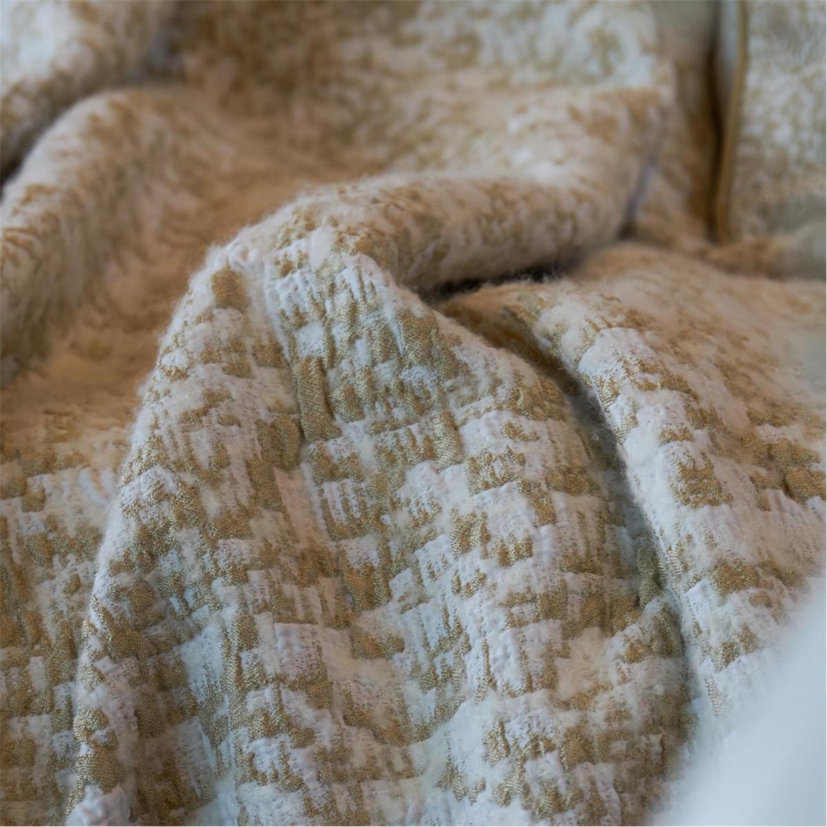 de Lemos Kate Alpaca/Silk Blend Jacquard Bedspread - 245x255cm – image 9