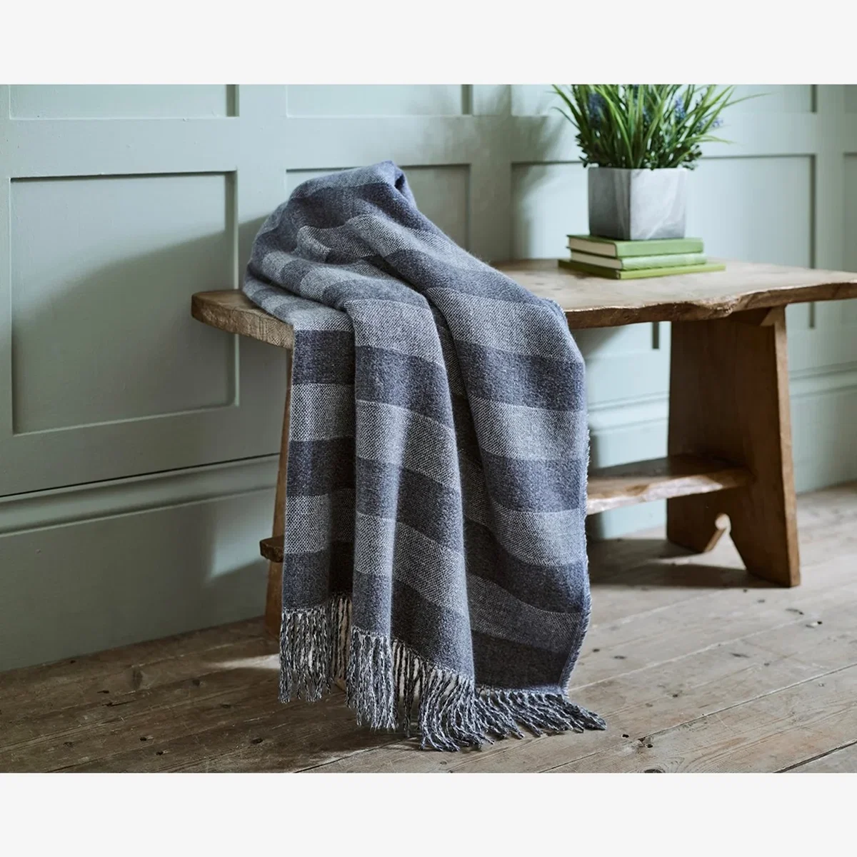 Elgin Throw – image 1