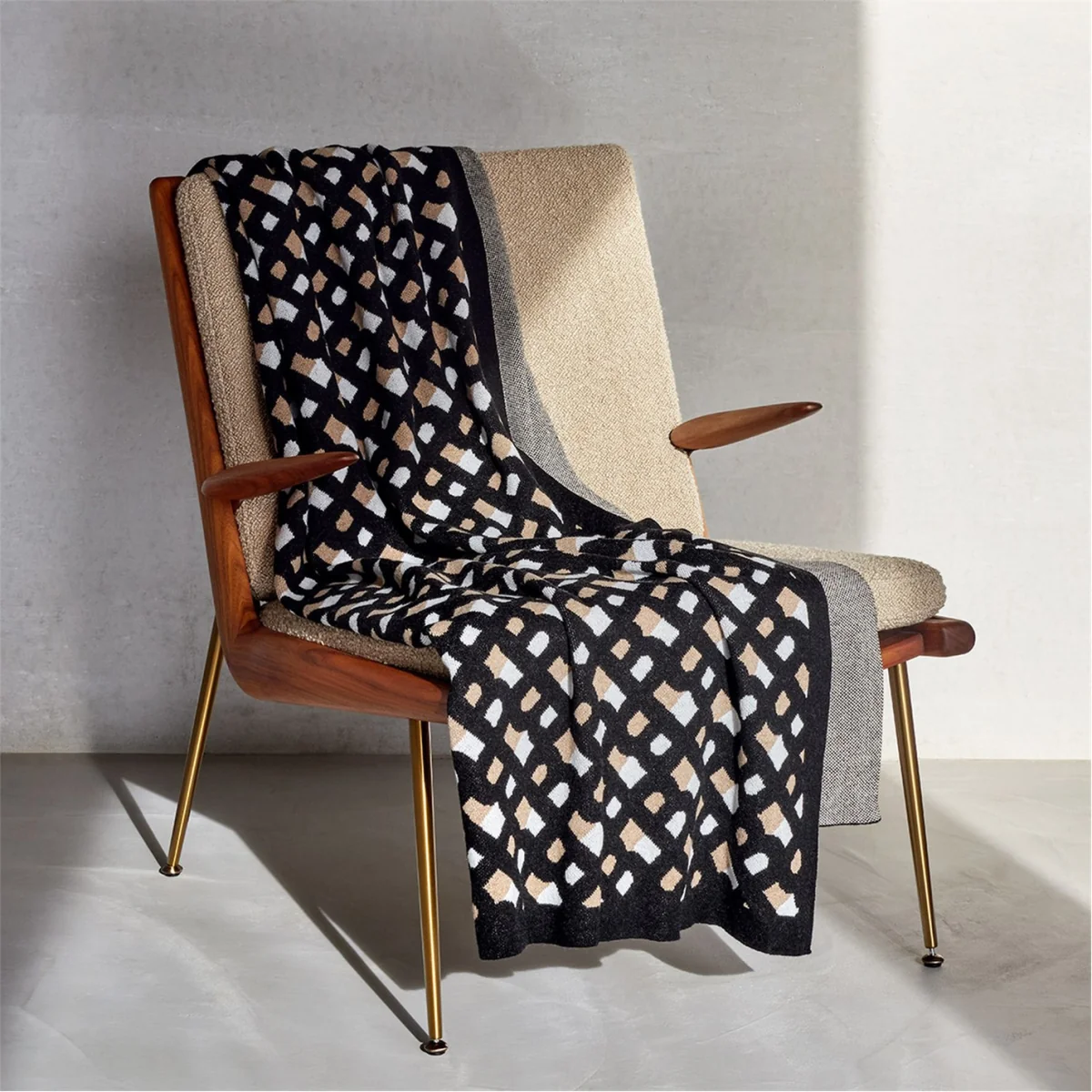 Monogram Throw – image 4