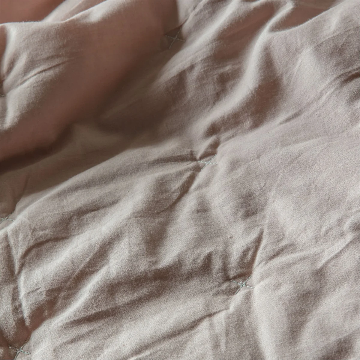 Cotton Stitch Bedspread White Blush – image 2