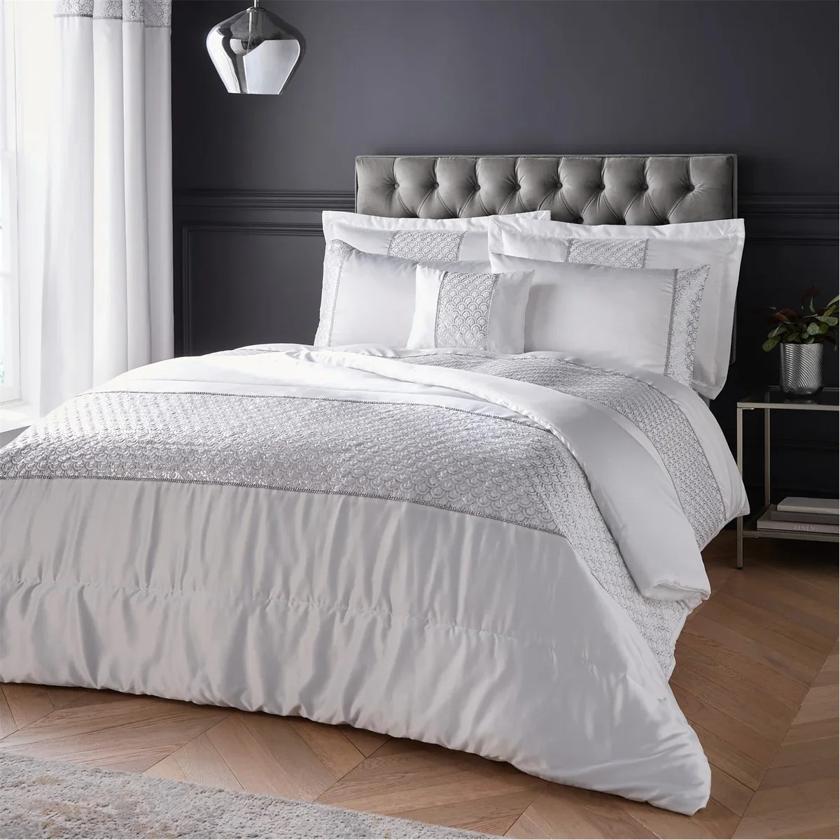Sequin Quilted Bedspread – image 1