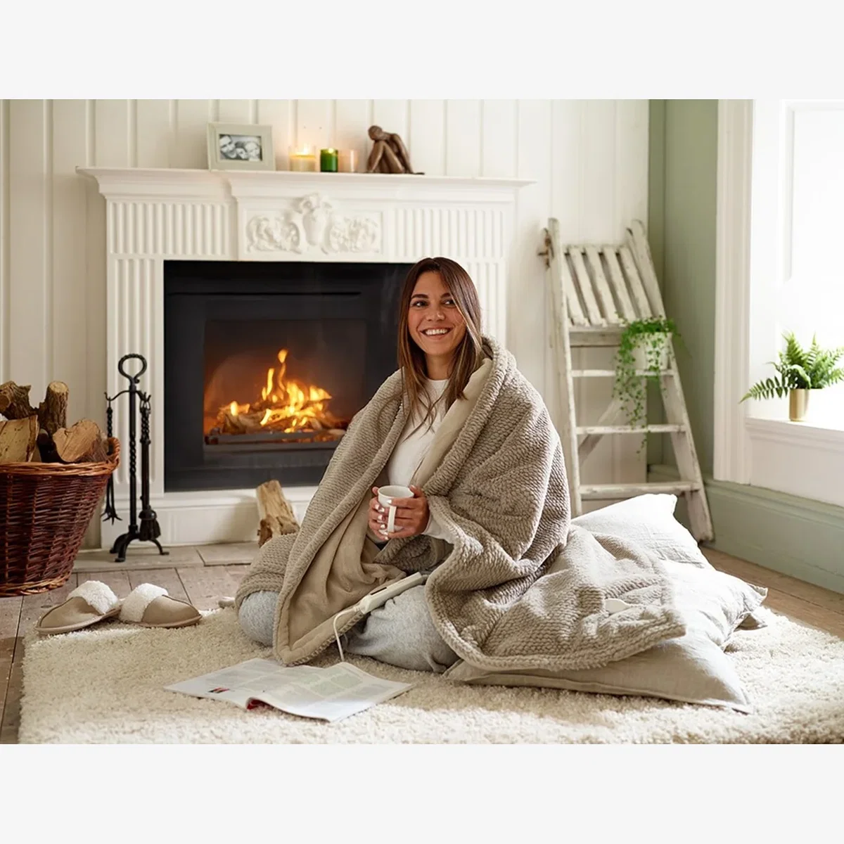 Faux Fur Heated Throw - 130x170cm - Taupe