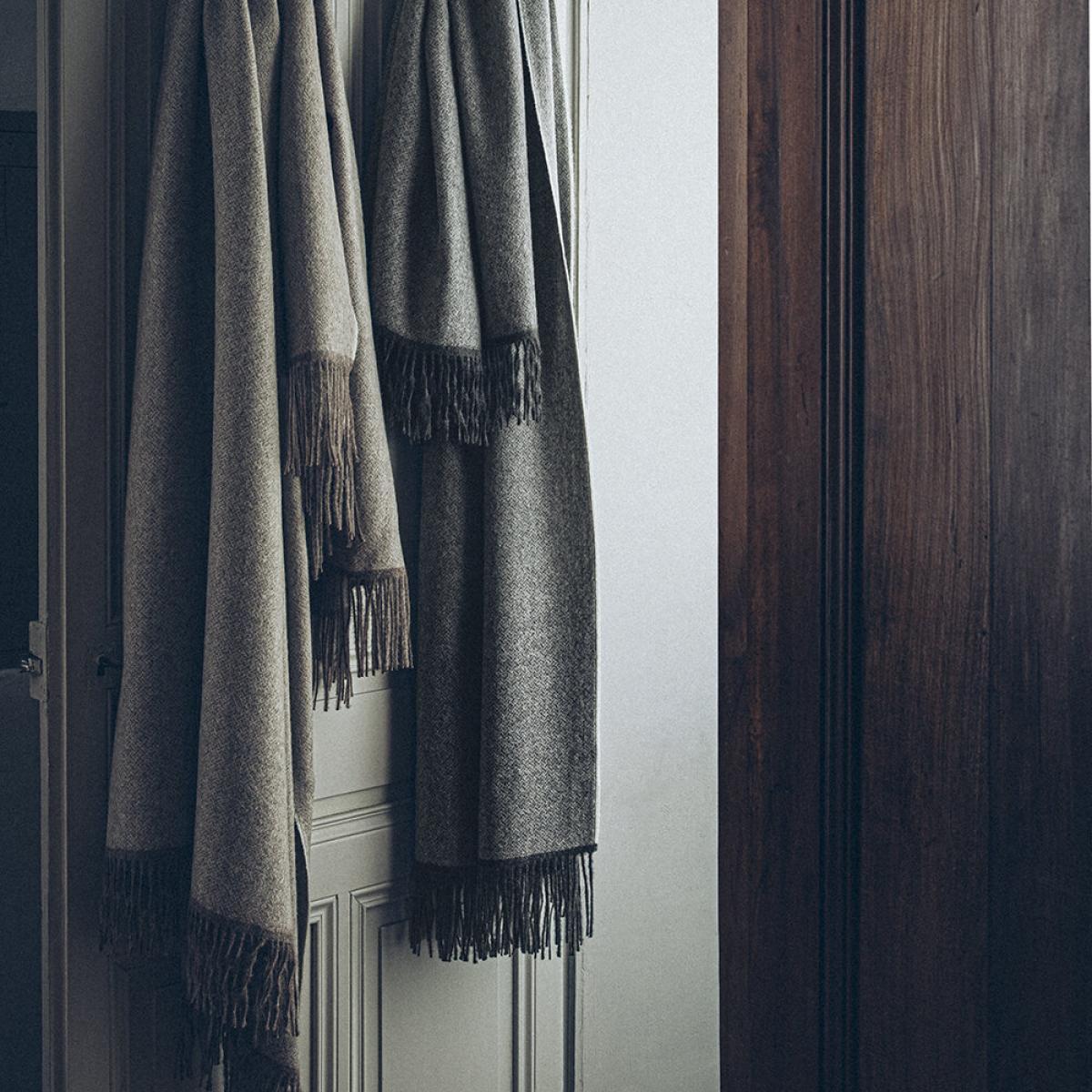 Alexandre Turpault - Nomade Throw - Beige – image 2