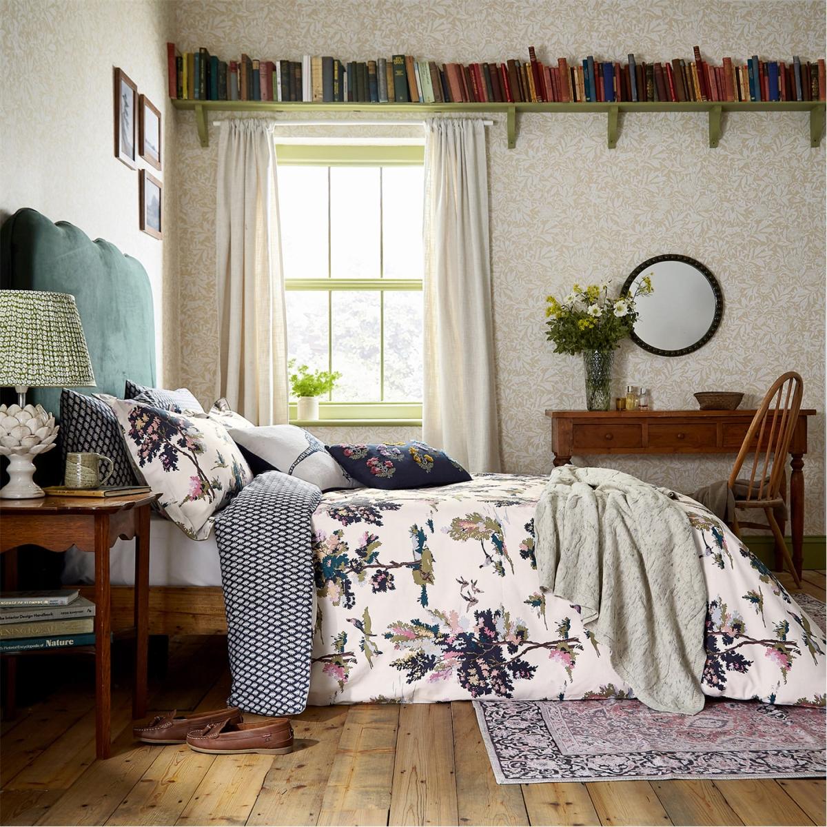 Joules Nostalgic Collector Hare Throw – image 3