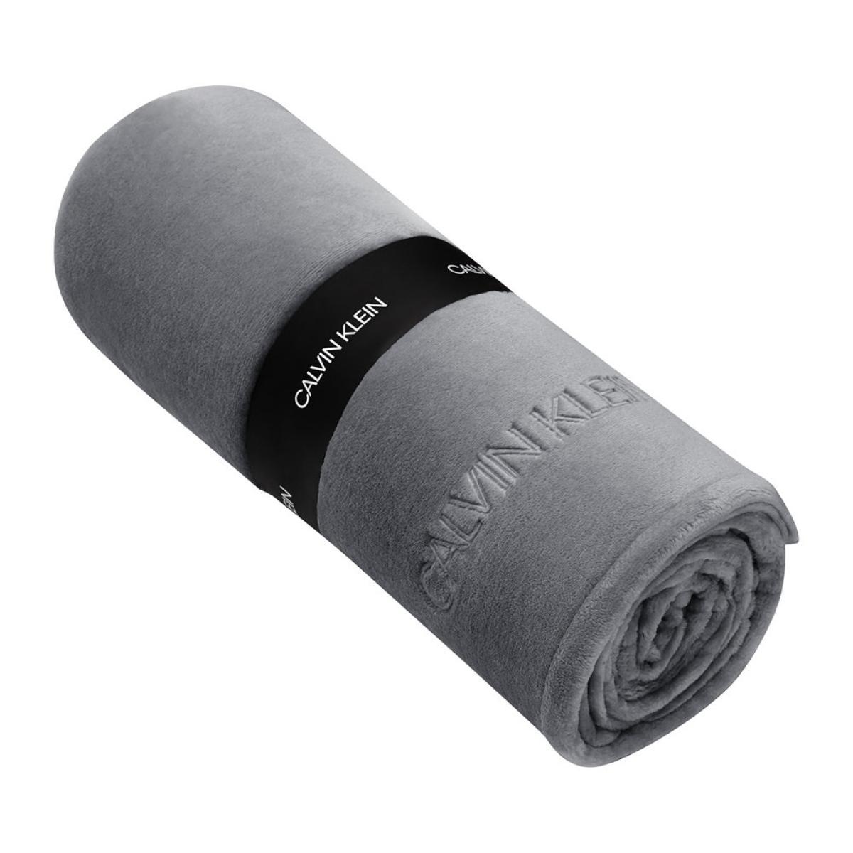 Calvin Klein - Michael Fleece Throw - 127x178cm - Charcoal – image 2