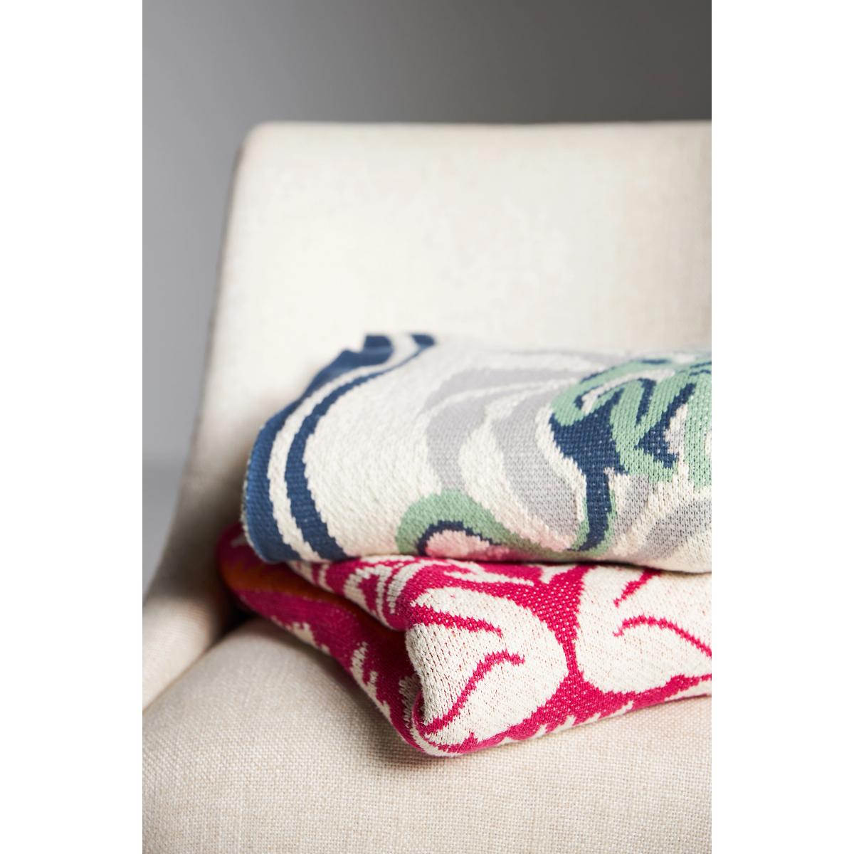 Sonnie Animal Motif Lightweight Cotton Throw Blanket – image 3