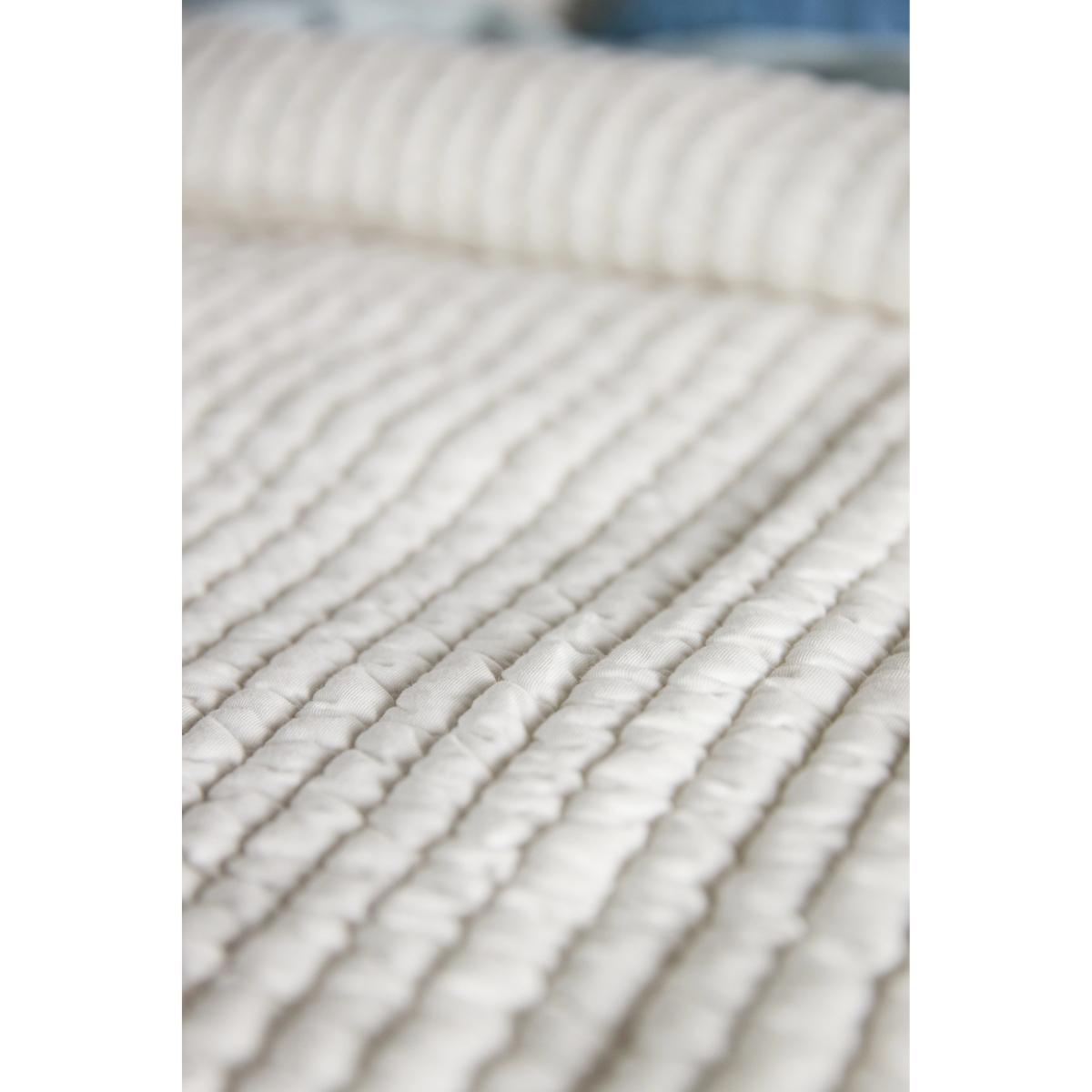 Jersey Channel-Stitch Bedspread – image 3