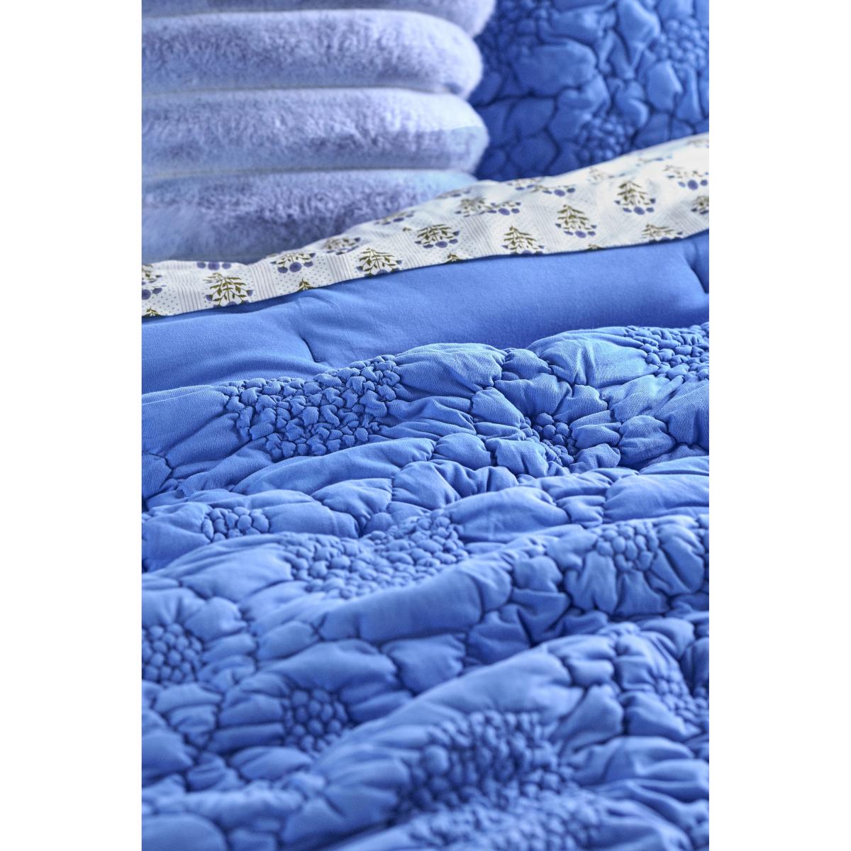 Dahlia Cotton Jersey Floral Quilted Bedspread – image 4