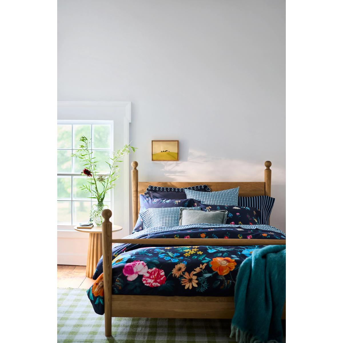 Woven Cosy Throw Blanket – image 4
