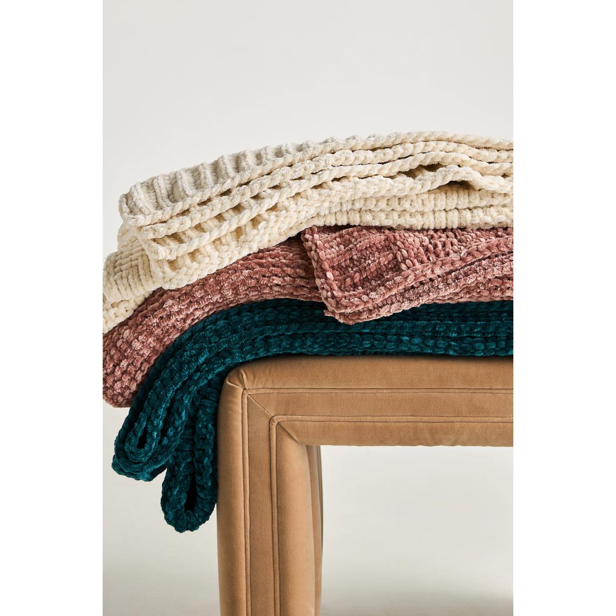 Rebecca Chenille Throw Blanket – image 3