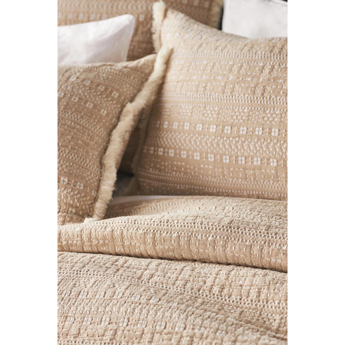 Zuri Coverlet Woven Double Bedspread – image 2