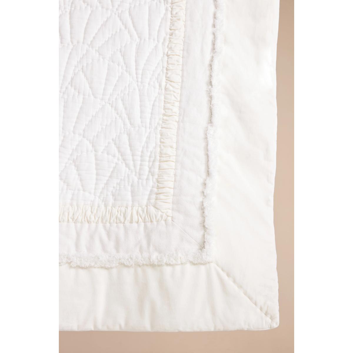 Gillian Plush Gauze Quilted Bedspread – image 6